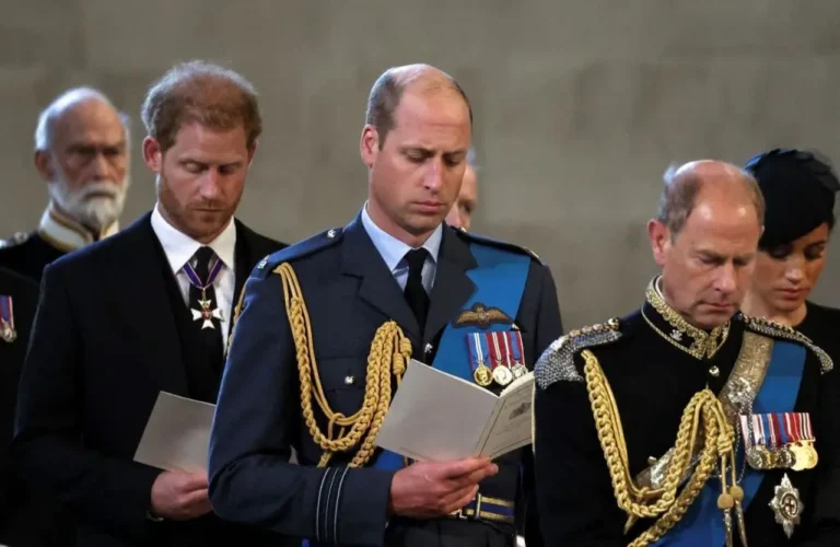 Poids Cercueil De La Reine