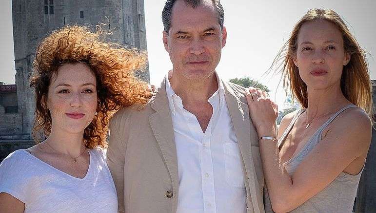 Samuel Labarthe Et Sa Nouvelle Compagne