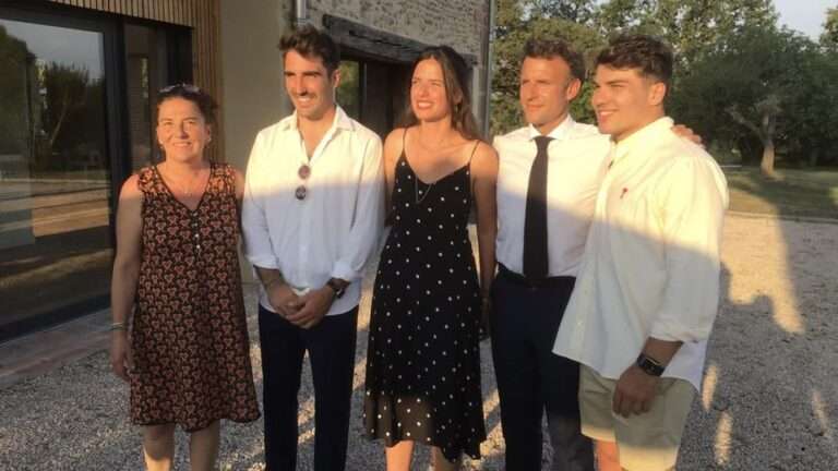 Antoine Dupont Parents