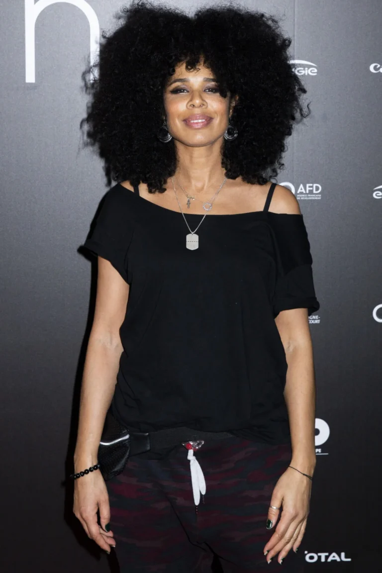 Samaha Shaka Ponk Enceinte