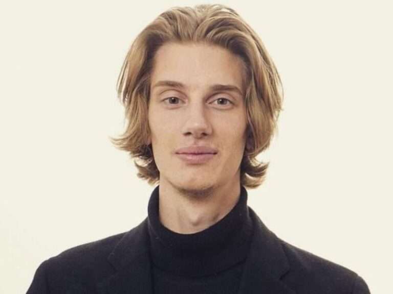 Hugues Huet Fils De Jacqueline Huet