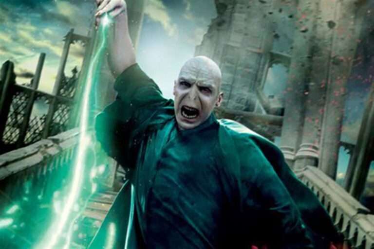 Pourquoi Voldemort A Tuer Les Parents De Harry