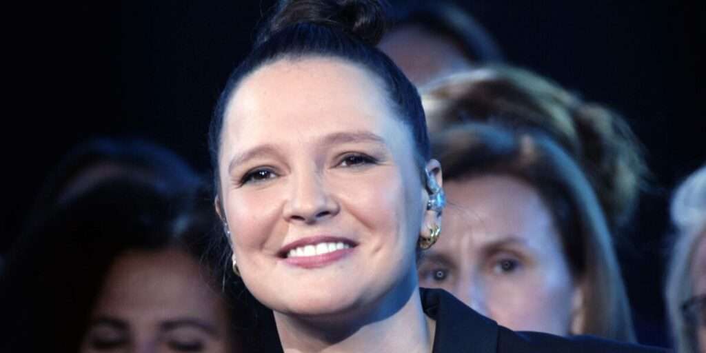 Anne Sila Enceinte De Qui