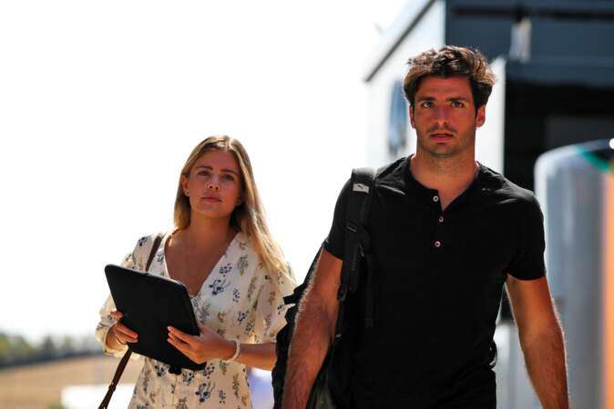 Carlos Sainz Copine