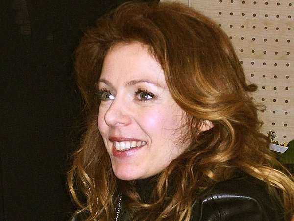 Combien Mesure Isabelle Boulay