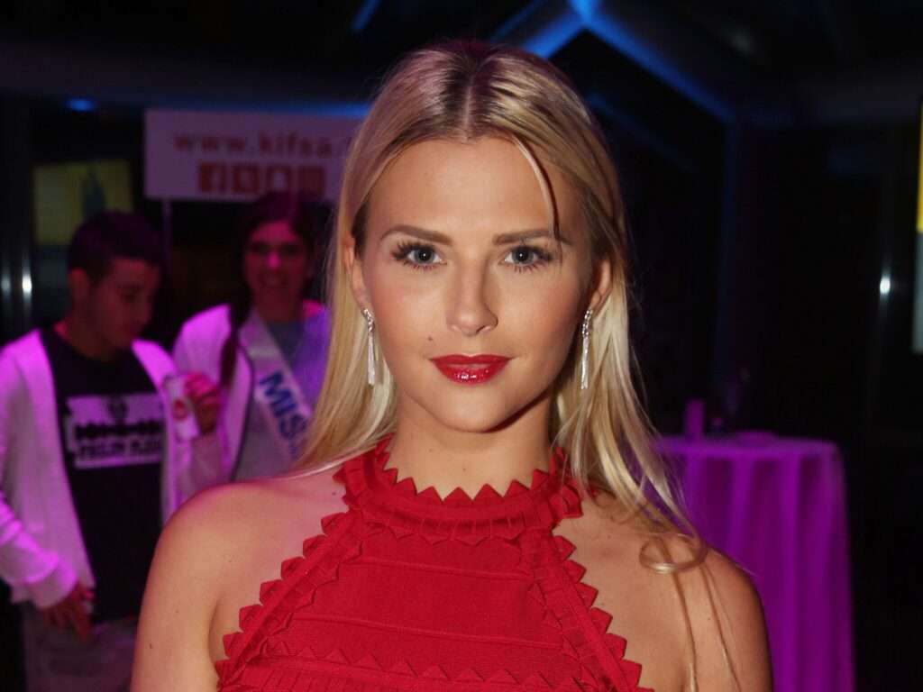 Kelly Vedovelli Origine