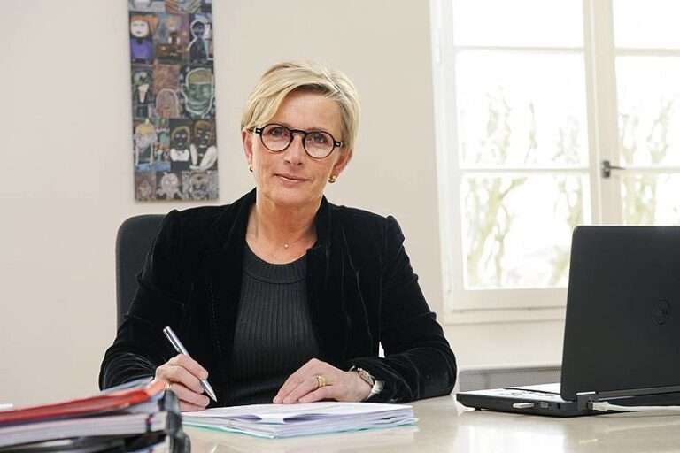 Marie-Hélène Thoraval Et Son Mari