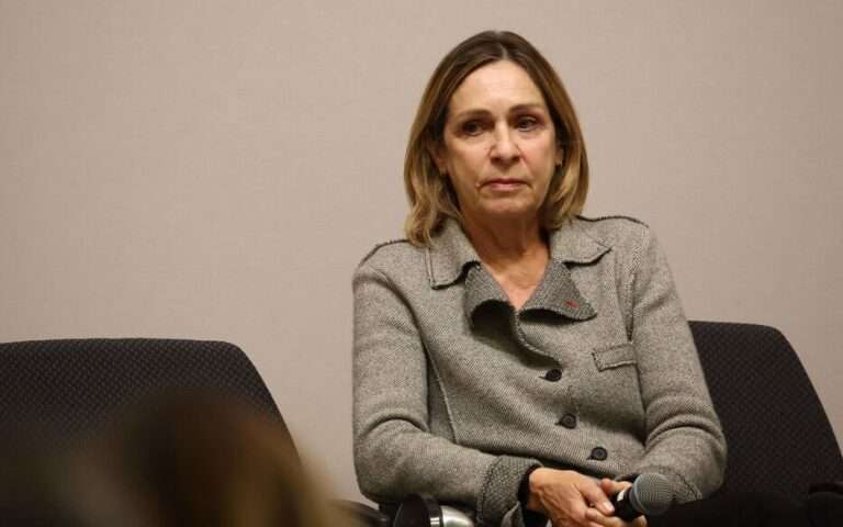 Caroline Rey Salmon Mari