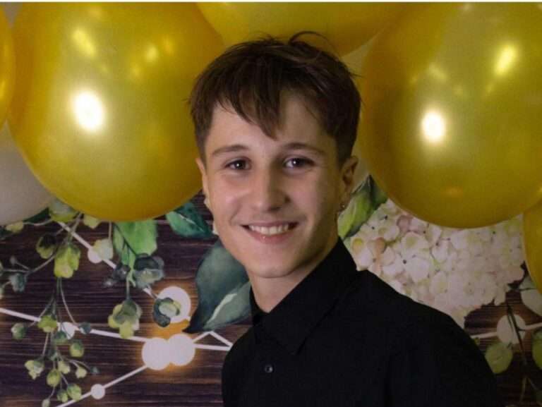 Mort D'un Jeune Homme De 22 Ans